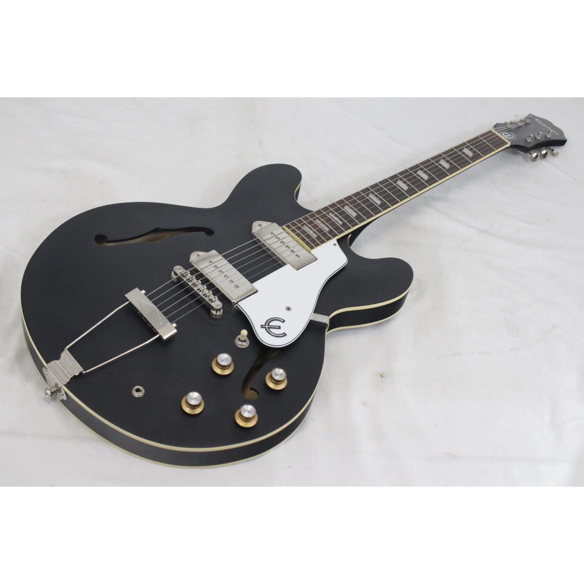 ＥＰＩＰＨＯＮＥ　　ＣＡＳＩＮＯ　ＷＯＲＮ