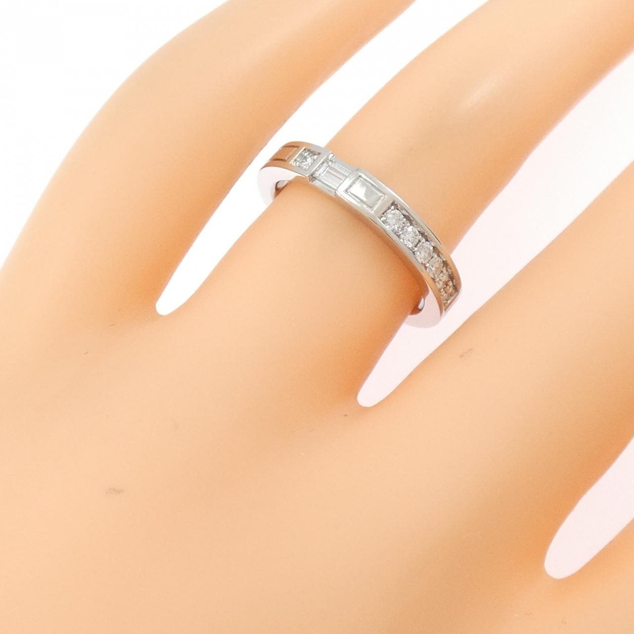 ハリーウィンストン トラフィック バイ ハリーウィンストン アクセントバンド リング