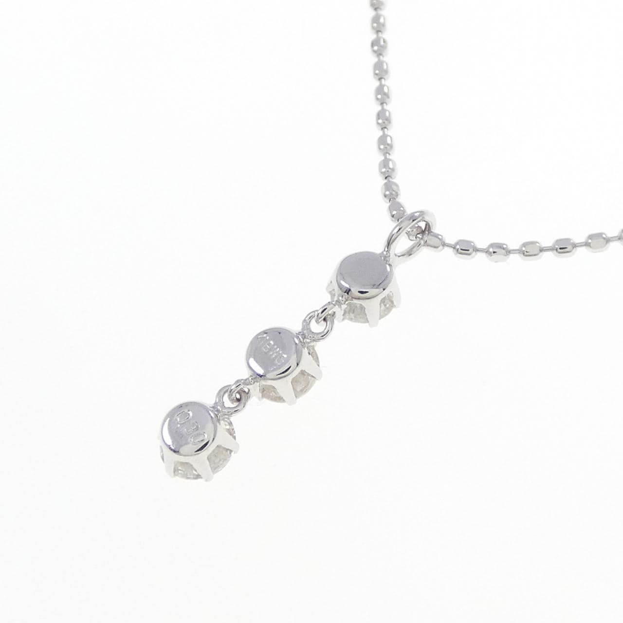 K18WG スリーストーン ダイヤモンド ネックレス 0.30CT