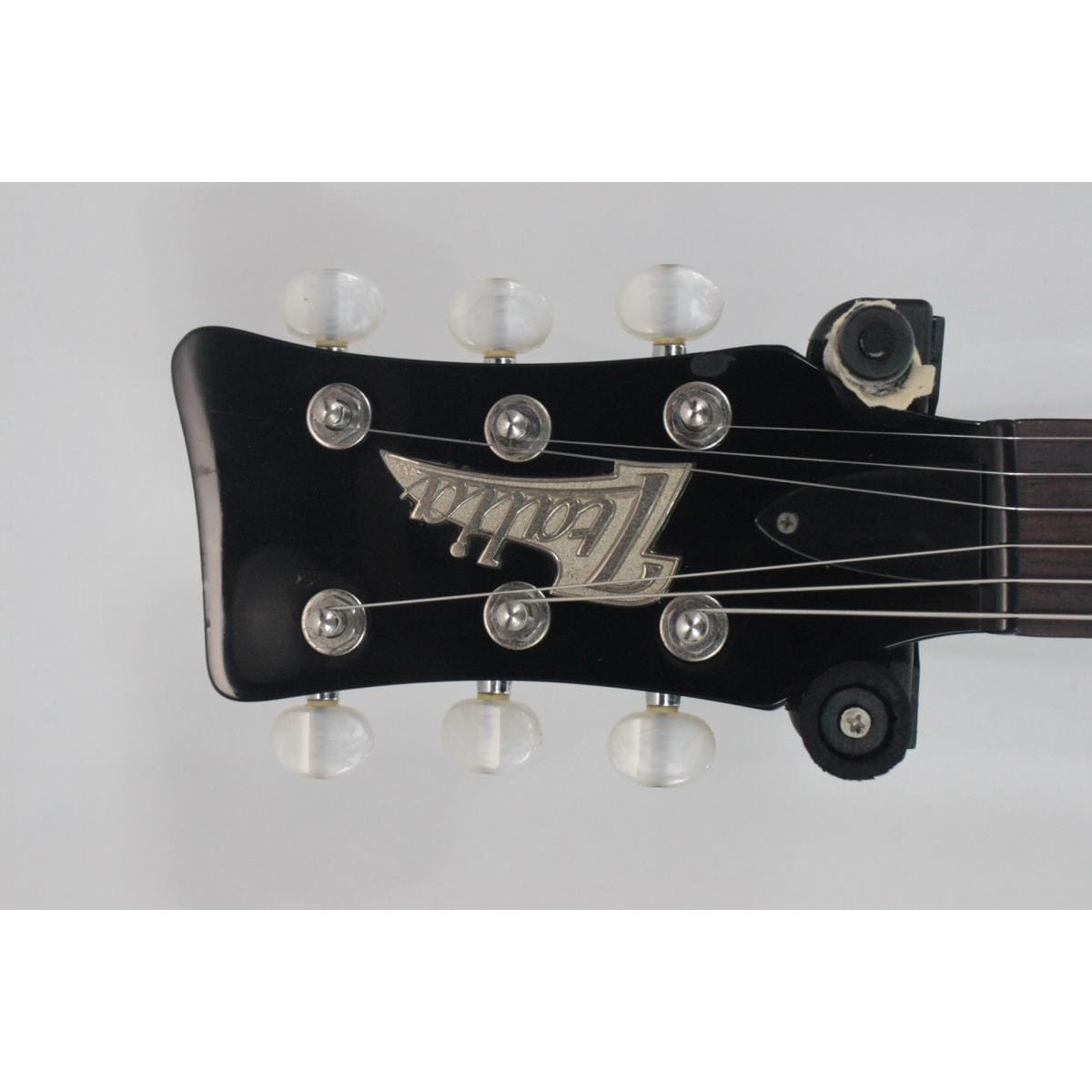ＩＴＡＬＩＡ　ＧＵＩＴＡＲＳ　ＭＯＮＤＩＡＬ　ＤＥＬＵＸＥ