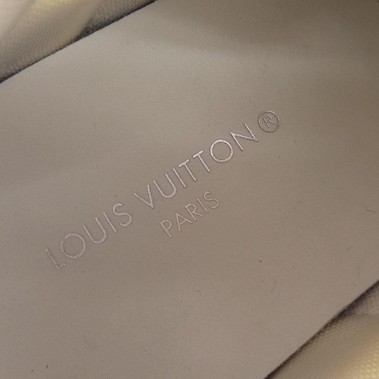 ルイヴィトン LOUIS VUITTON LVアークライトライン スニーカー