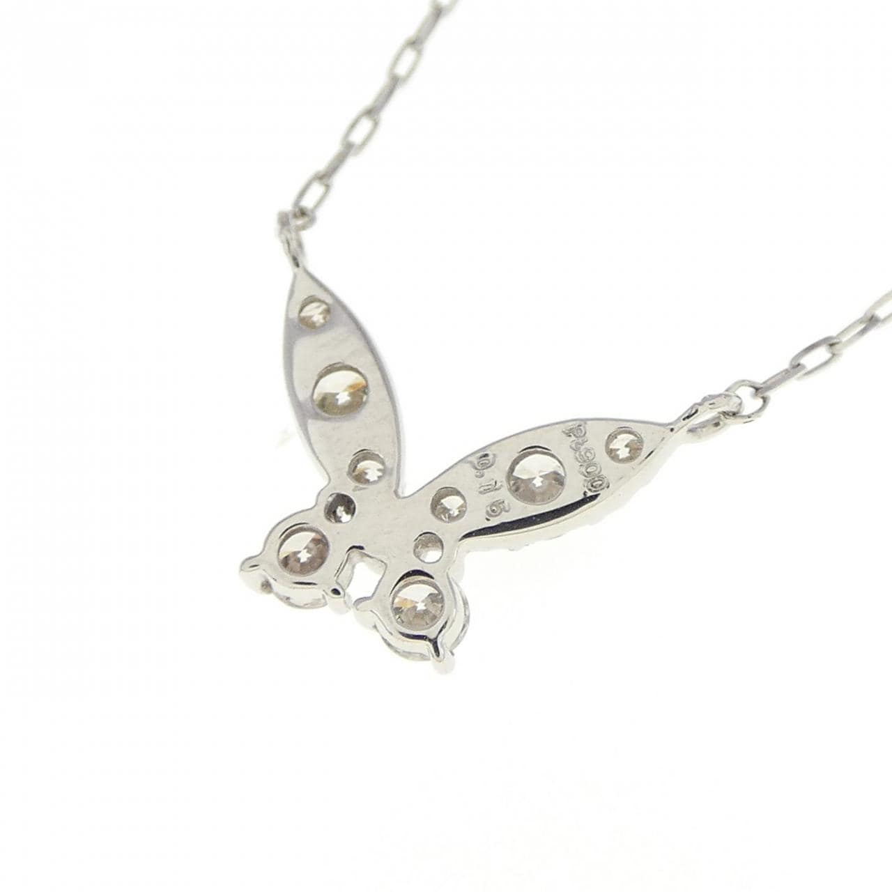 [BRAND NEW] PT Butterfly Diamond Necklace 0.15CT