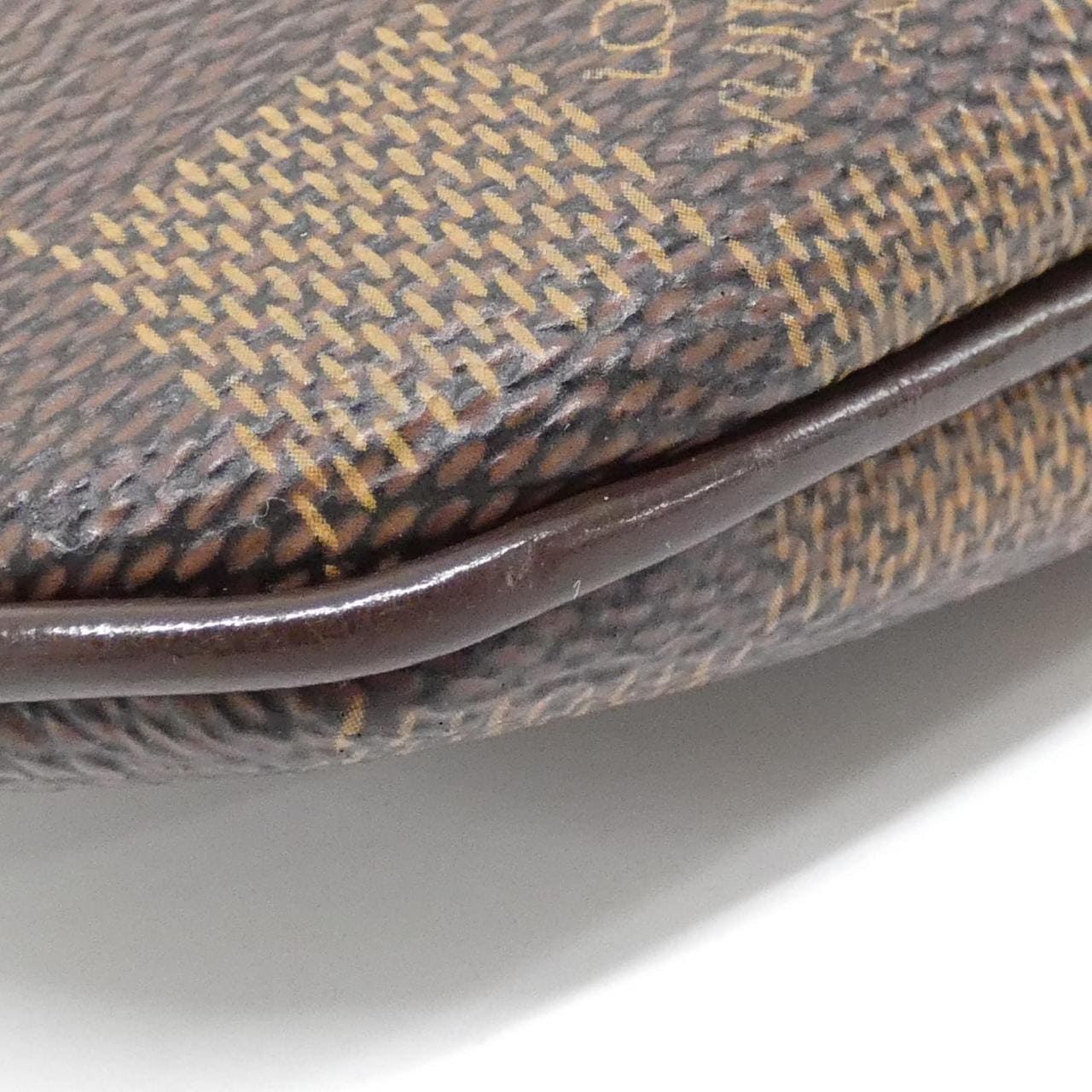 LOUIS VUITTON Damier Pochette Bossfort N51111 單肩包