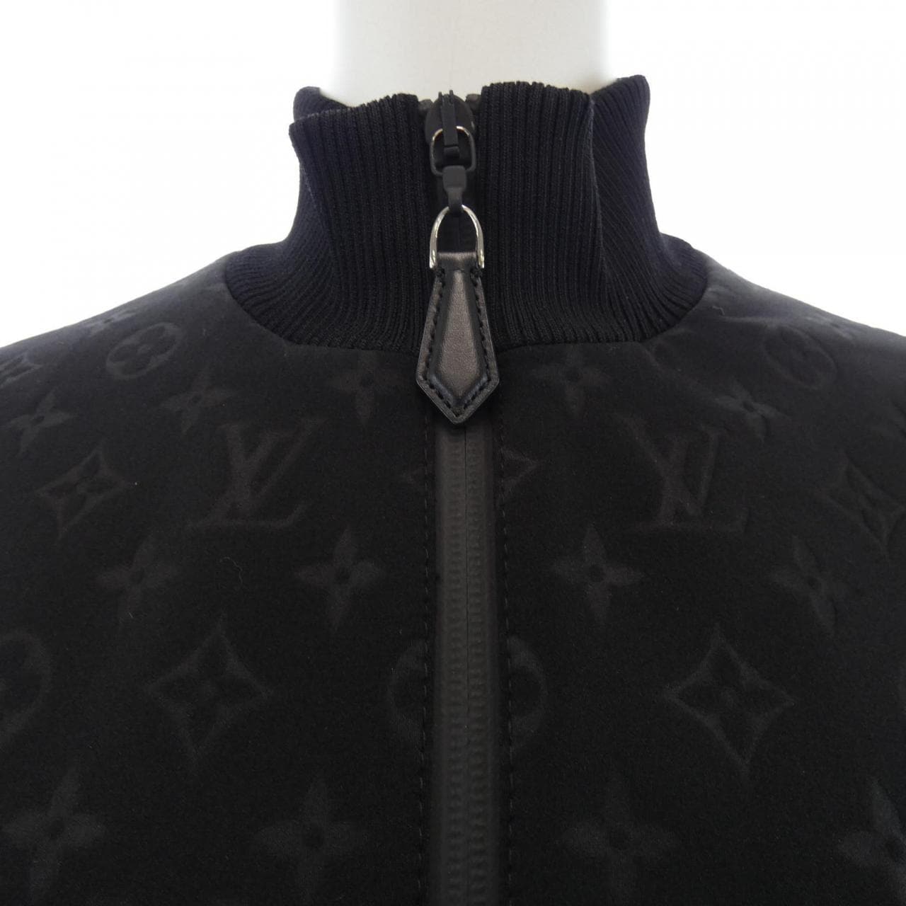 ルイヴィトン LOUIS VUITTON FKVE01D97 ブルゾン