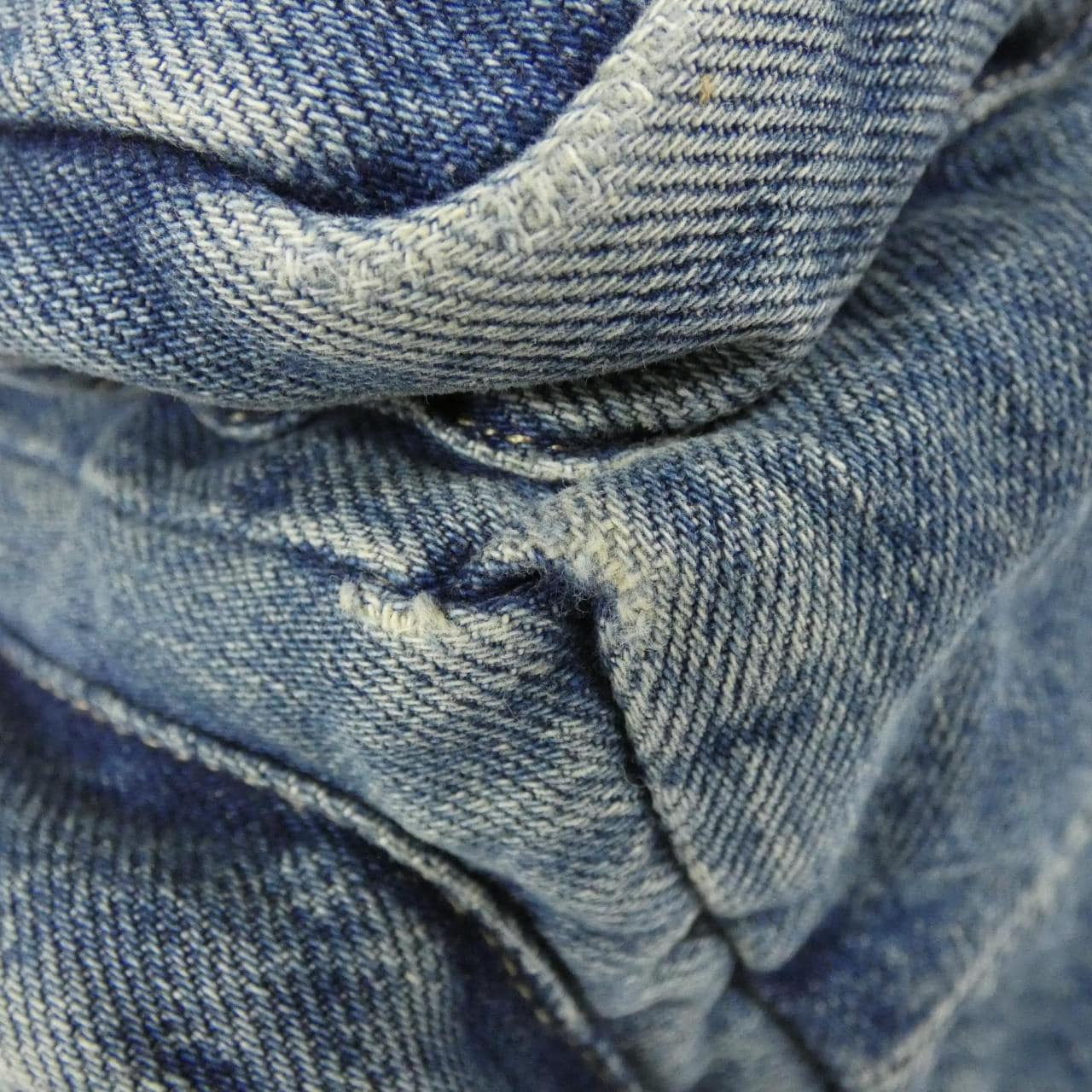 バレンシアガ SUPERBUSY SMALL 702167 2AA24 ショルダーバッグ