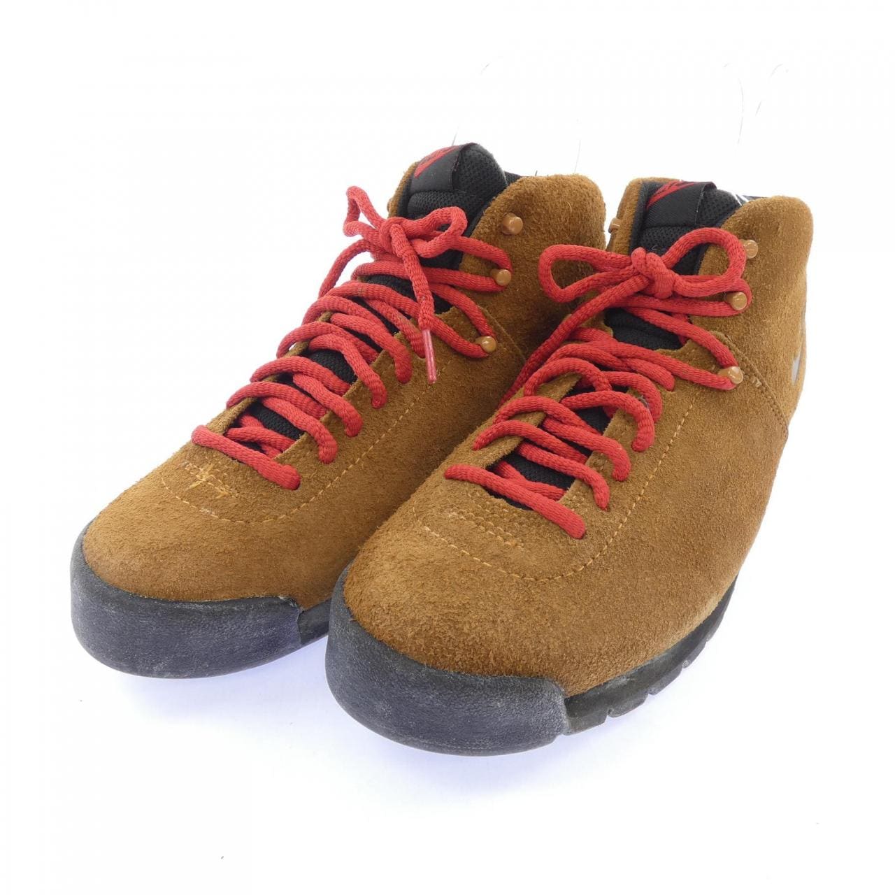 ナイキ NIKE AIR MAGNA スニーカー