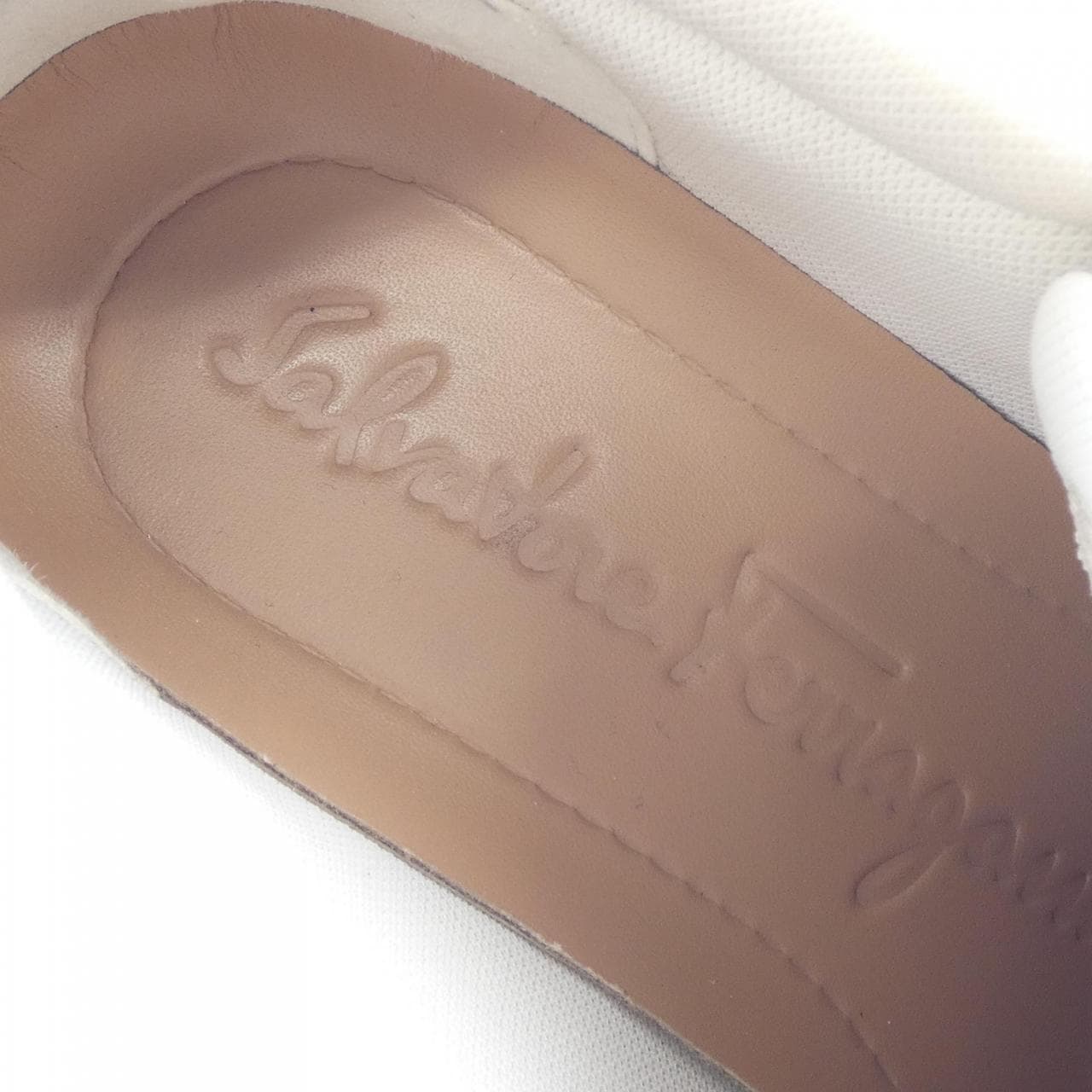 サルヴァトーレフェラガモ SALVATORE FERRAGAMO スニーカー