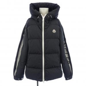 モンクレール MONCLER ダウンジャケット