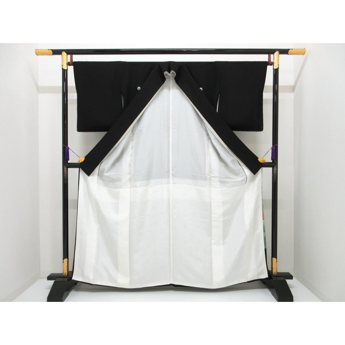 [Unused items] Kimono Kimono with Yuzen Gold and Embroidered Gradient Dyeing and Wisteria Pattern