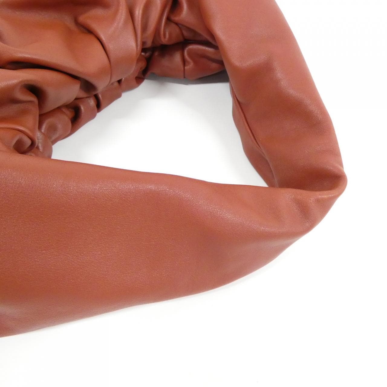 【新品】ボッテガヴェネタ 607984 VCP40 ショルダーバッグ