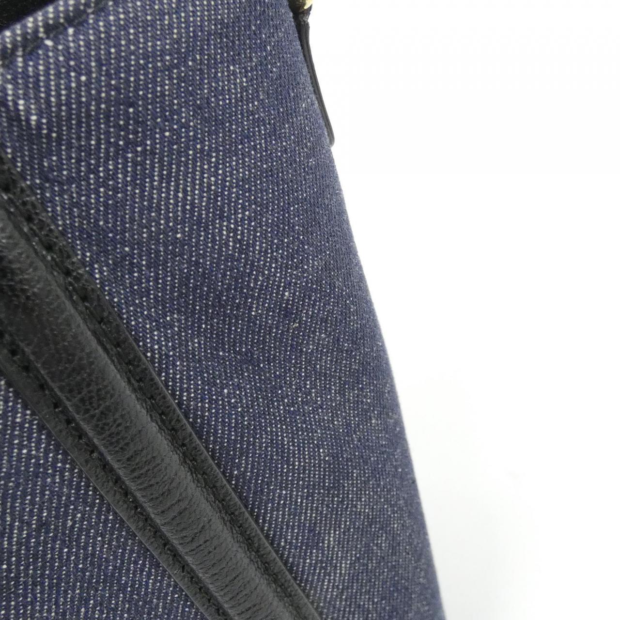 サルヴァトーレフェラガモ 21 F830 バッグ