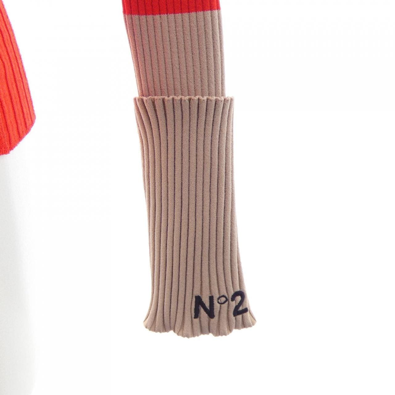 ヌメロヴェントゥーノ N°21 トップス