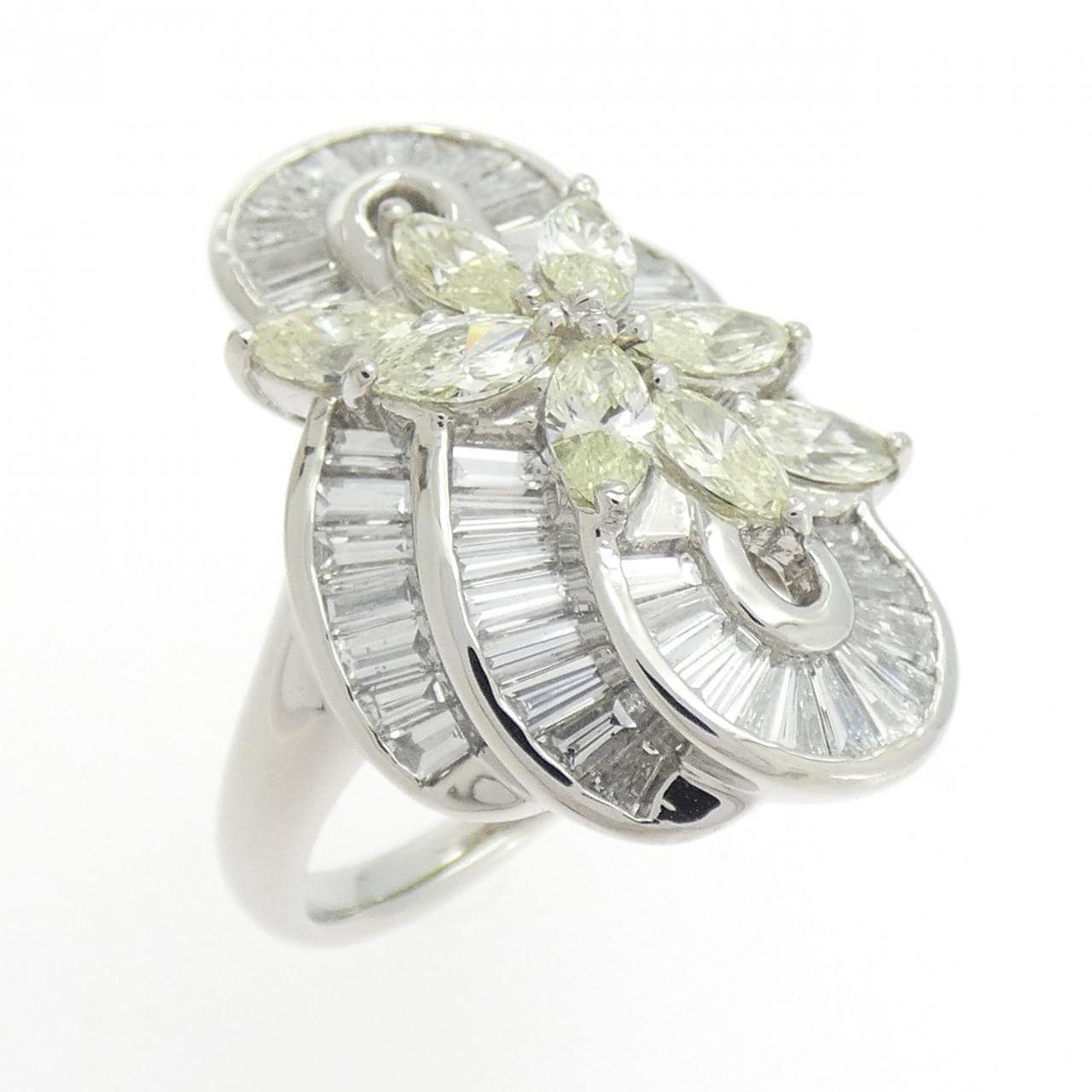 PT900 ダイヤモンド リング 3.25CT