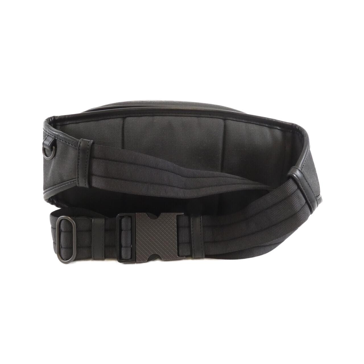 ボッテガヴェネタ 550850 VAYE9 ショルダーバッグ