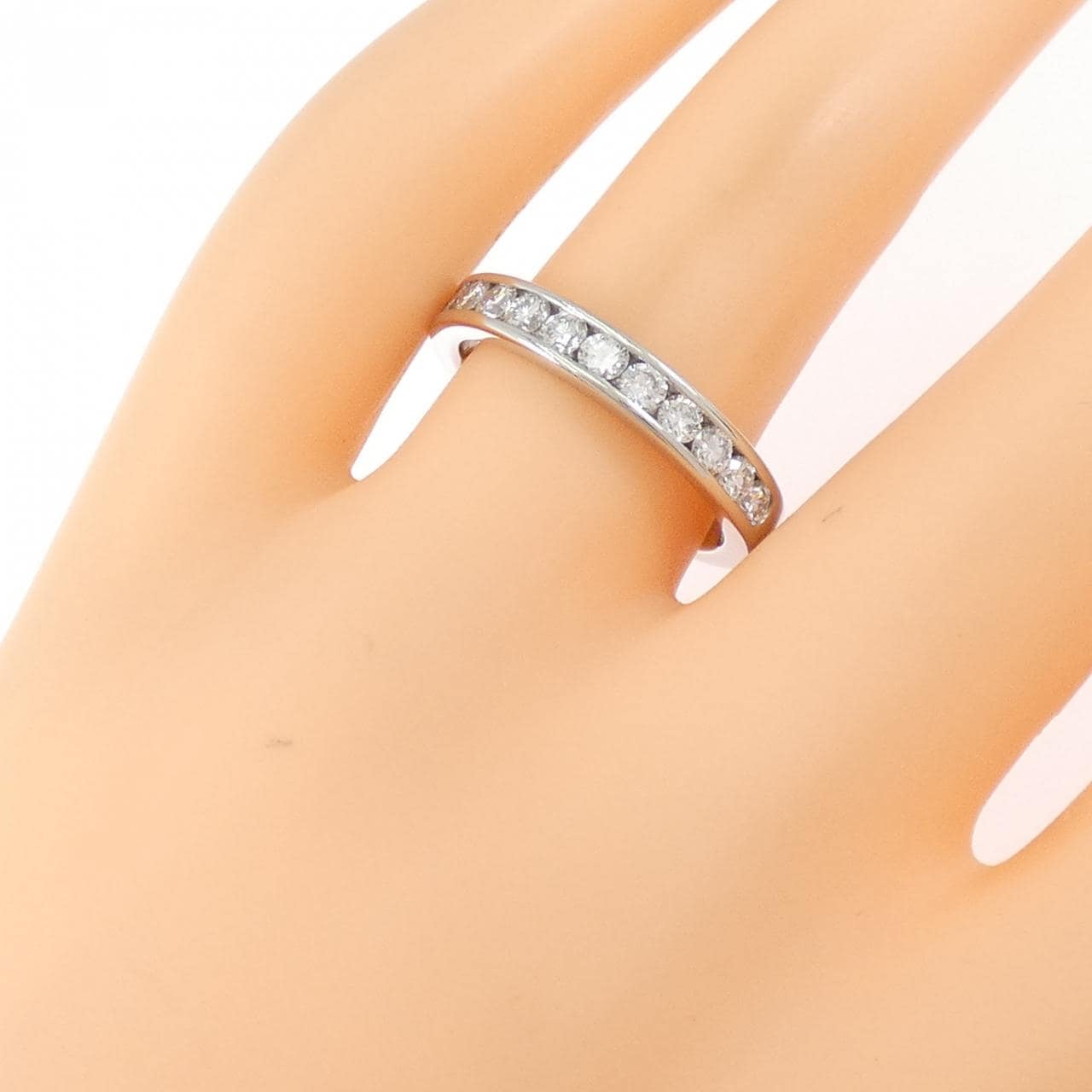 PT900 ハーフエタニティ ダイヤモンド リング 0.67CT