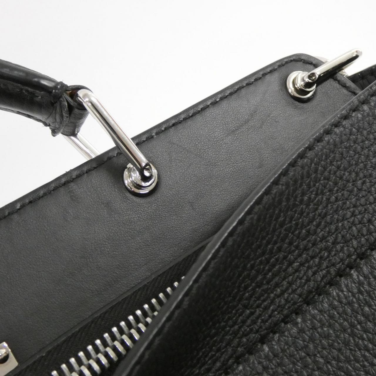 フェンディ SELLERIA ピーカブー エッセンシャル 7VA476 A91A バッグ