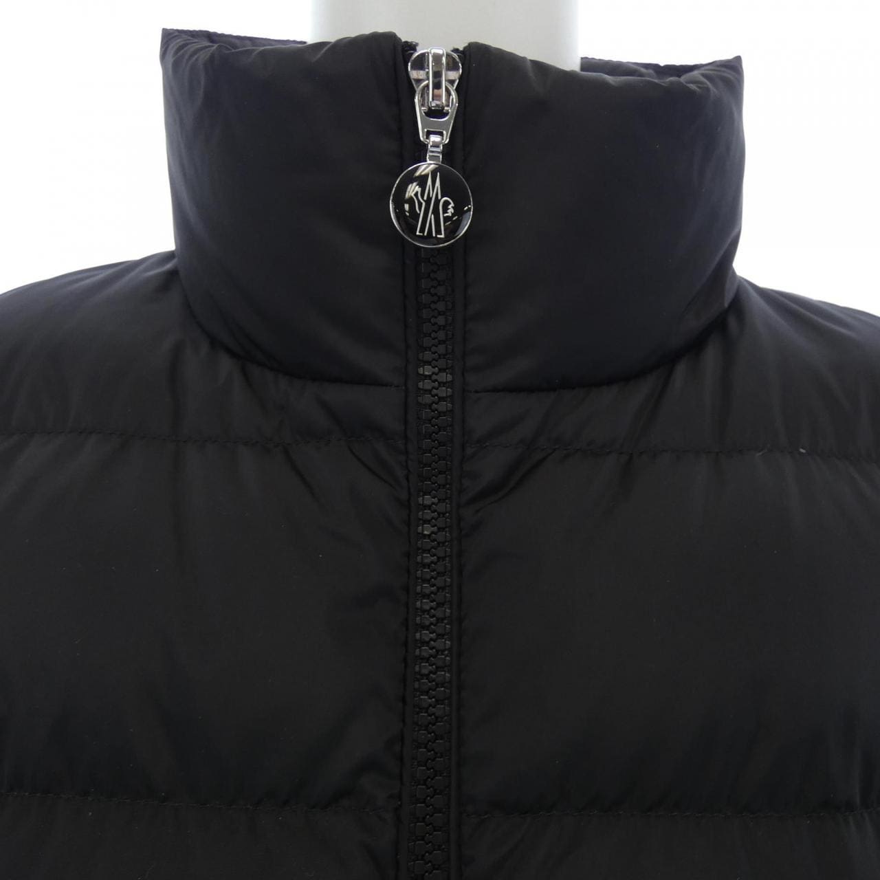 モンクレール MONCLER 20938G00003 ダウンジャケット
