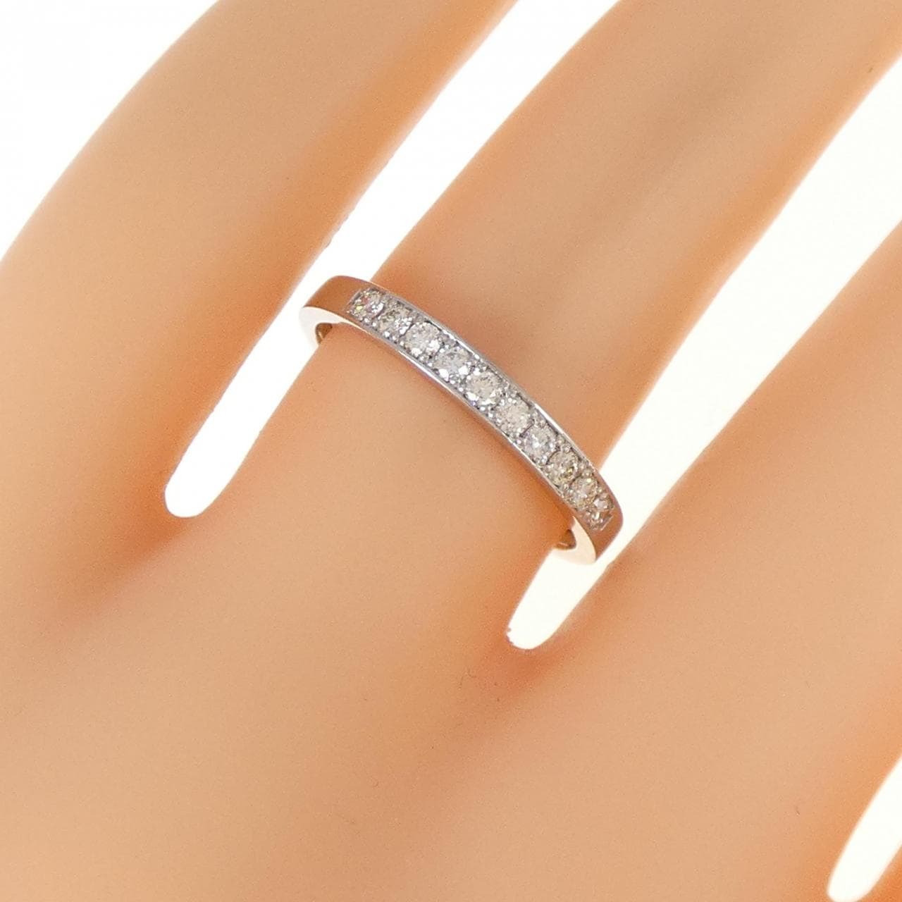 [BRAND NEW] PT Diamond Ring 0.18CT