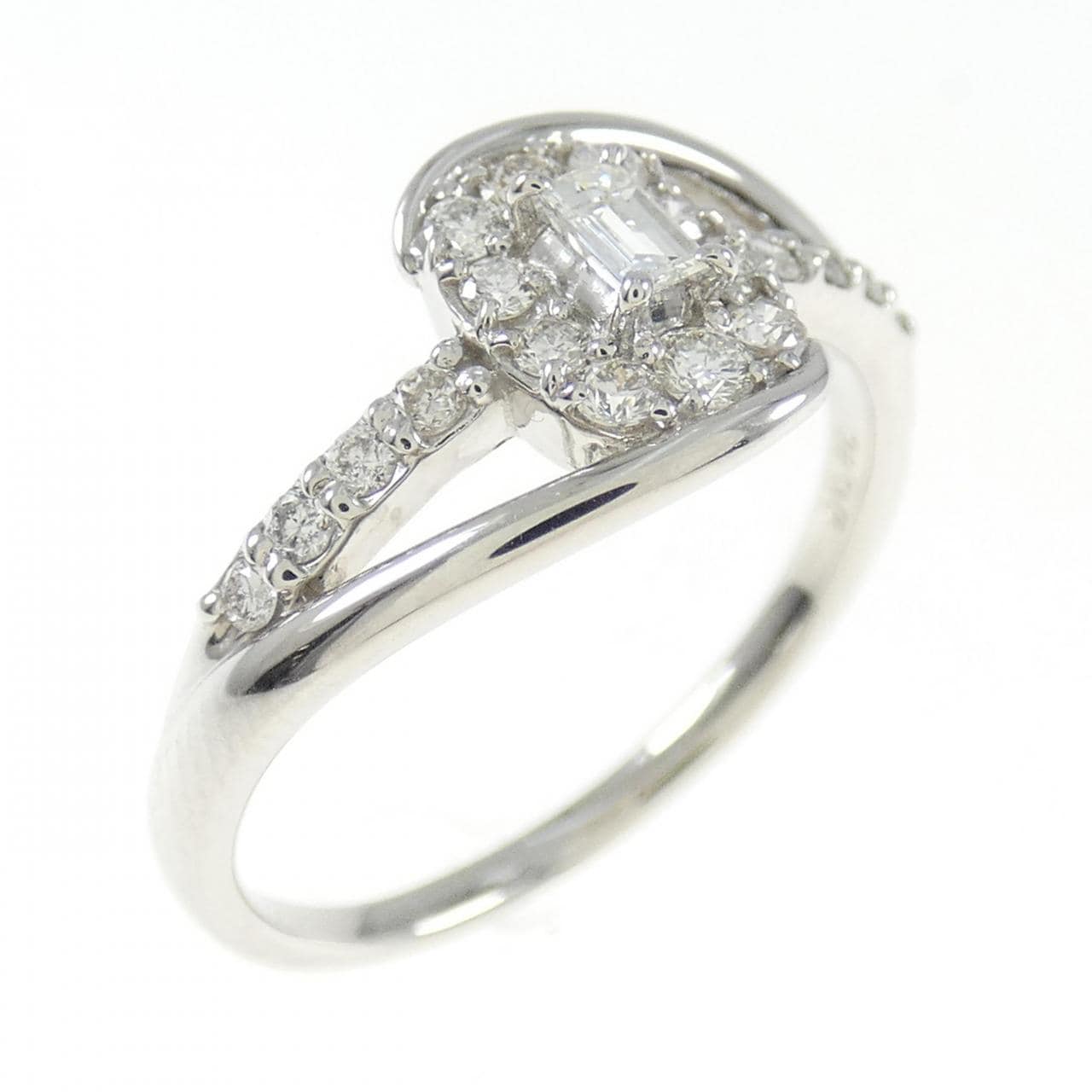 【新品】PT ダイヤモンド リング 0.30CT