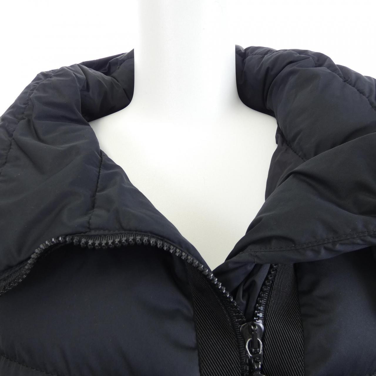 モンクレール MONCLER LANOUX ダウンコート