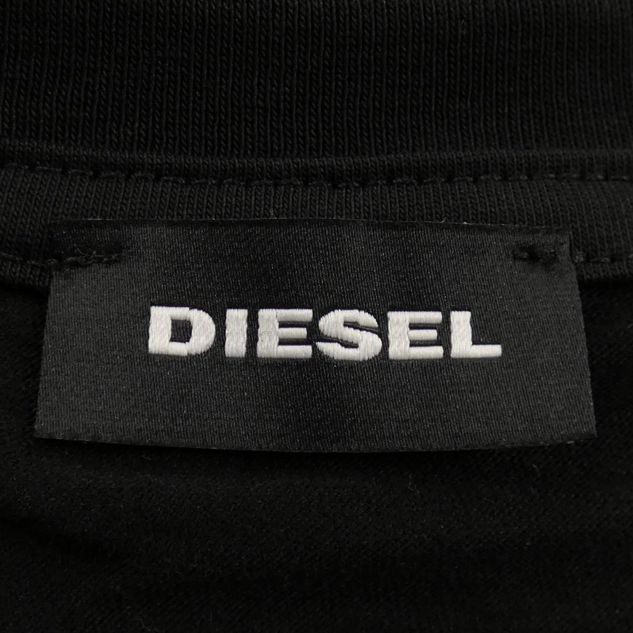 ディーゼル DIESEL Tシャツ