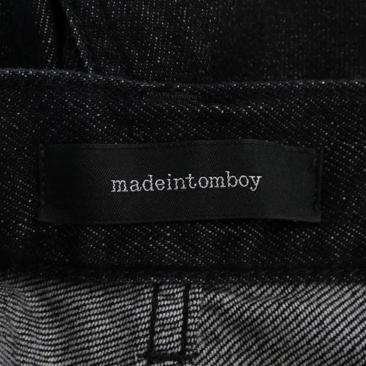 MADEINTOMBOY牛仔裤