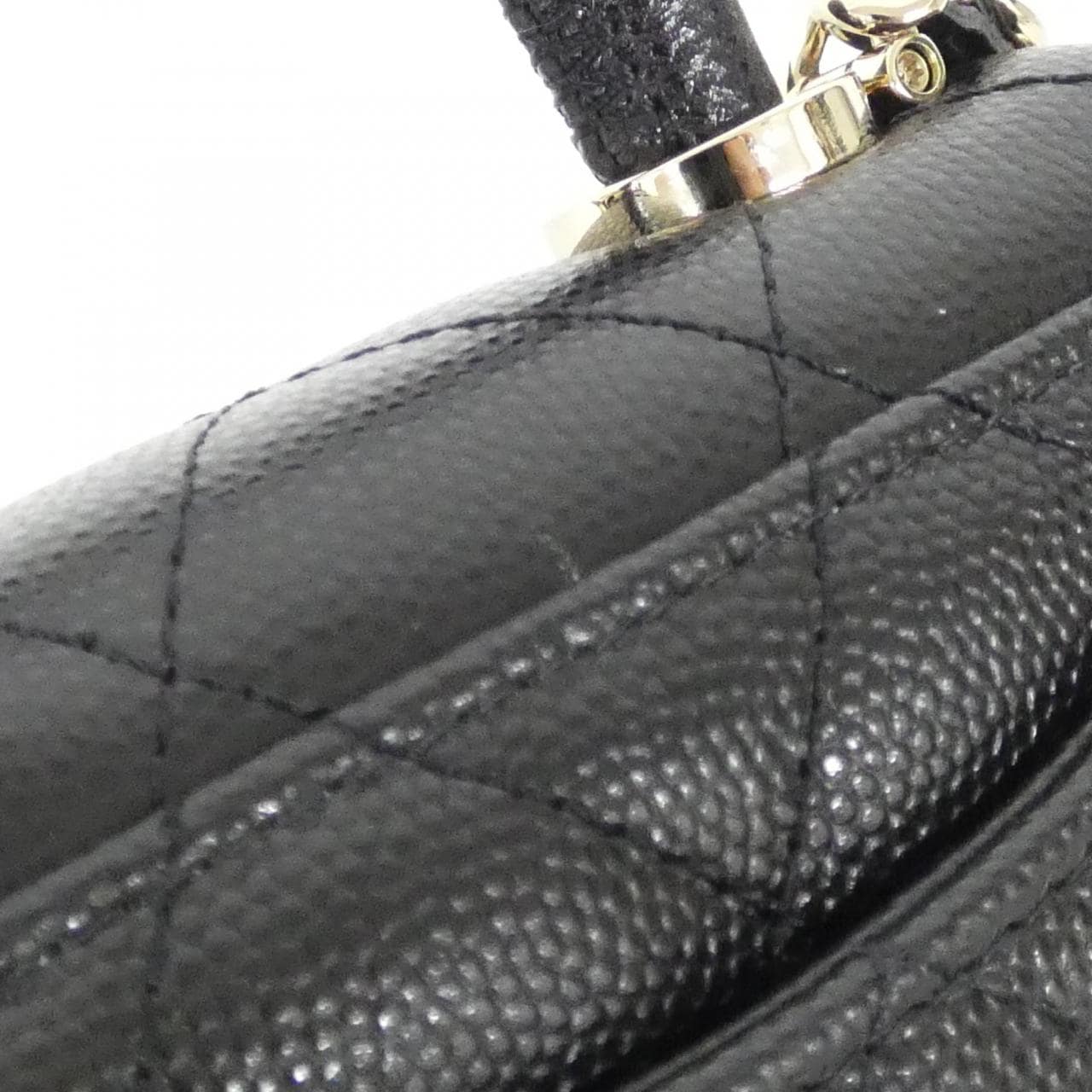 シャネル AP4245 チェーンクラッチ