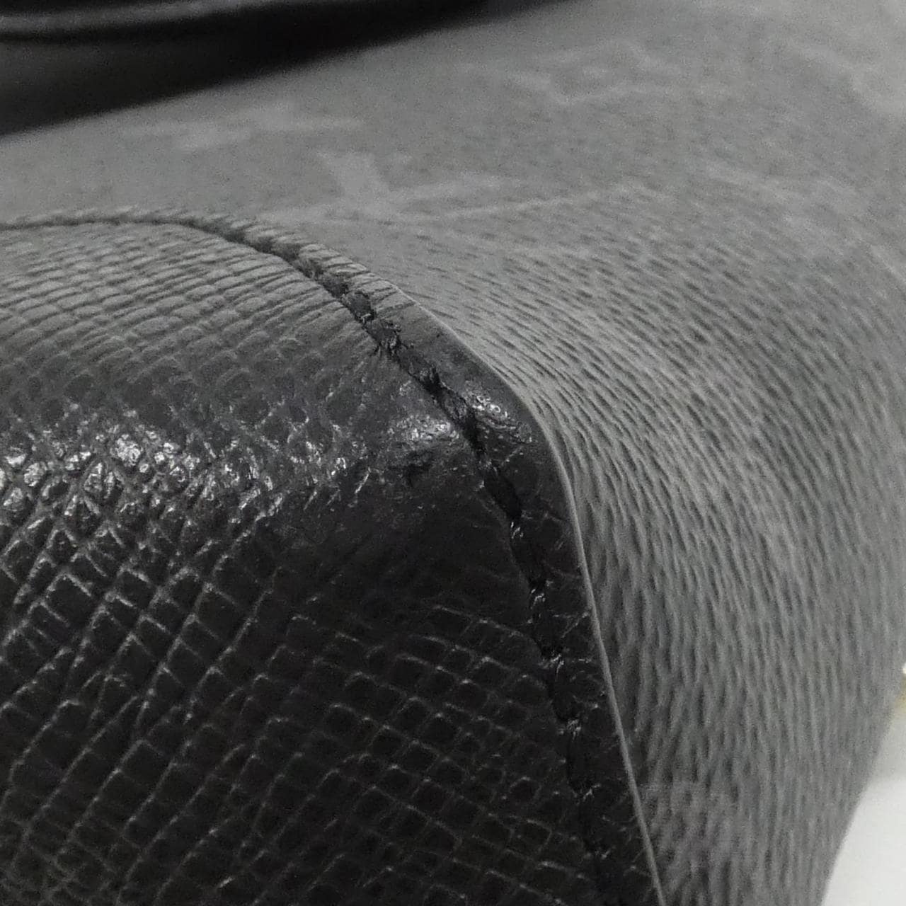 LOUIS VUITTON Taiga Llama Duo Sling Bag M30936 Shoulder Bag