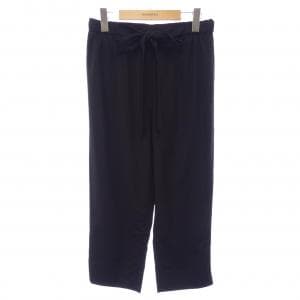 【高級バージンウール】PRADA ショートパンツ ネイビー タック レディース レディースファッション｜ボトムス｜プラダ｜プラダ ボトムス