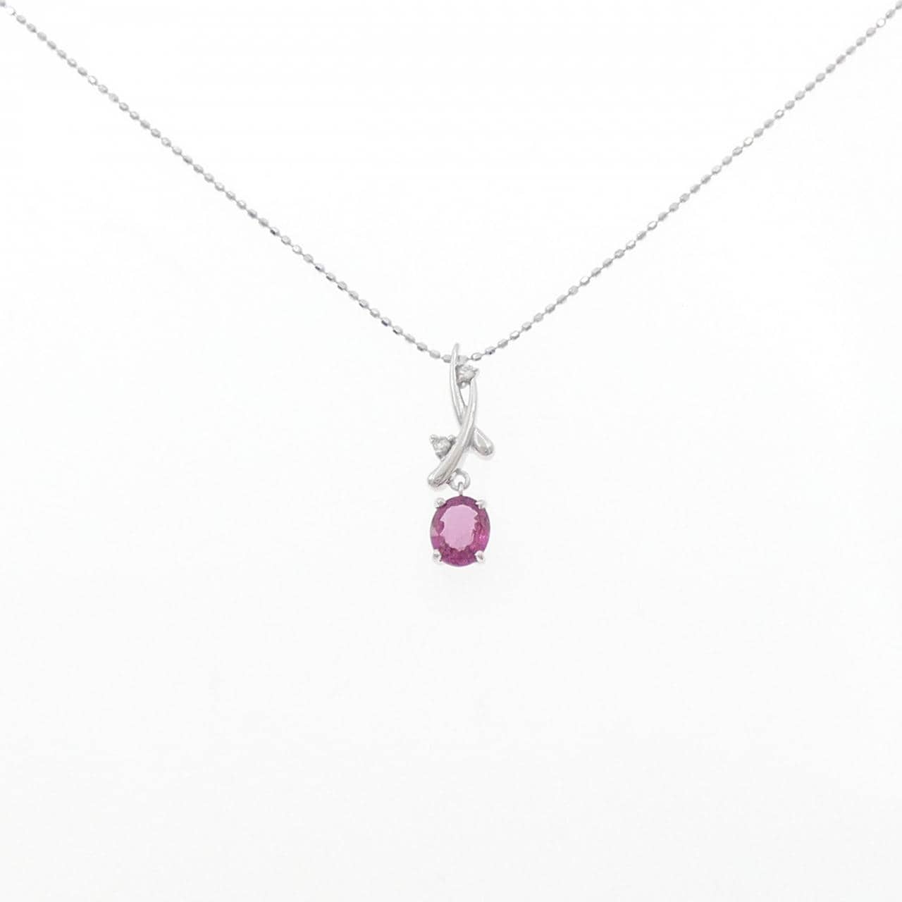 K18WG/750WG ルビー ネックレス 0.67CT