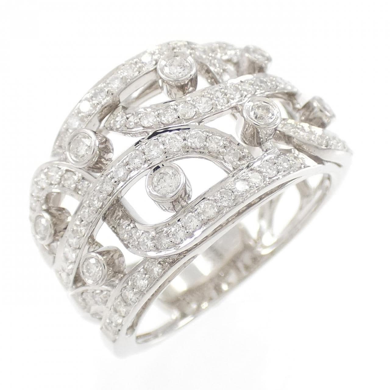750WG Diamond ring