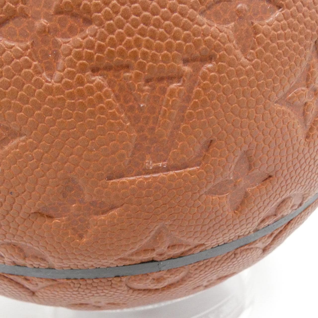 LOUIS VUITTON Basketball GI0665