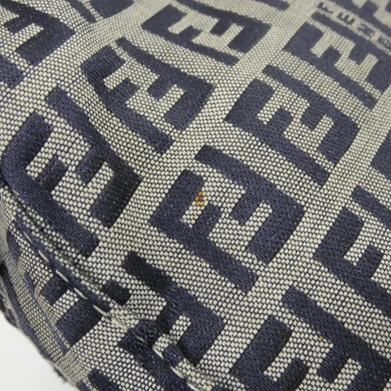 【ヴィンテージ】フェンディ バゲット 26424 ショルダーバッグ