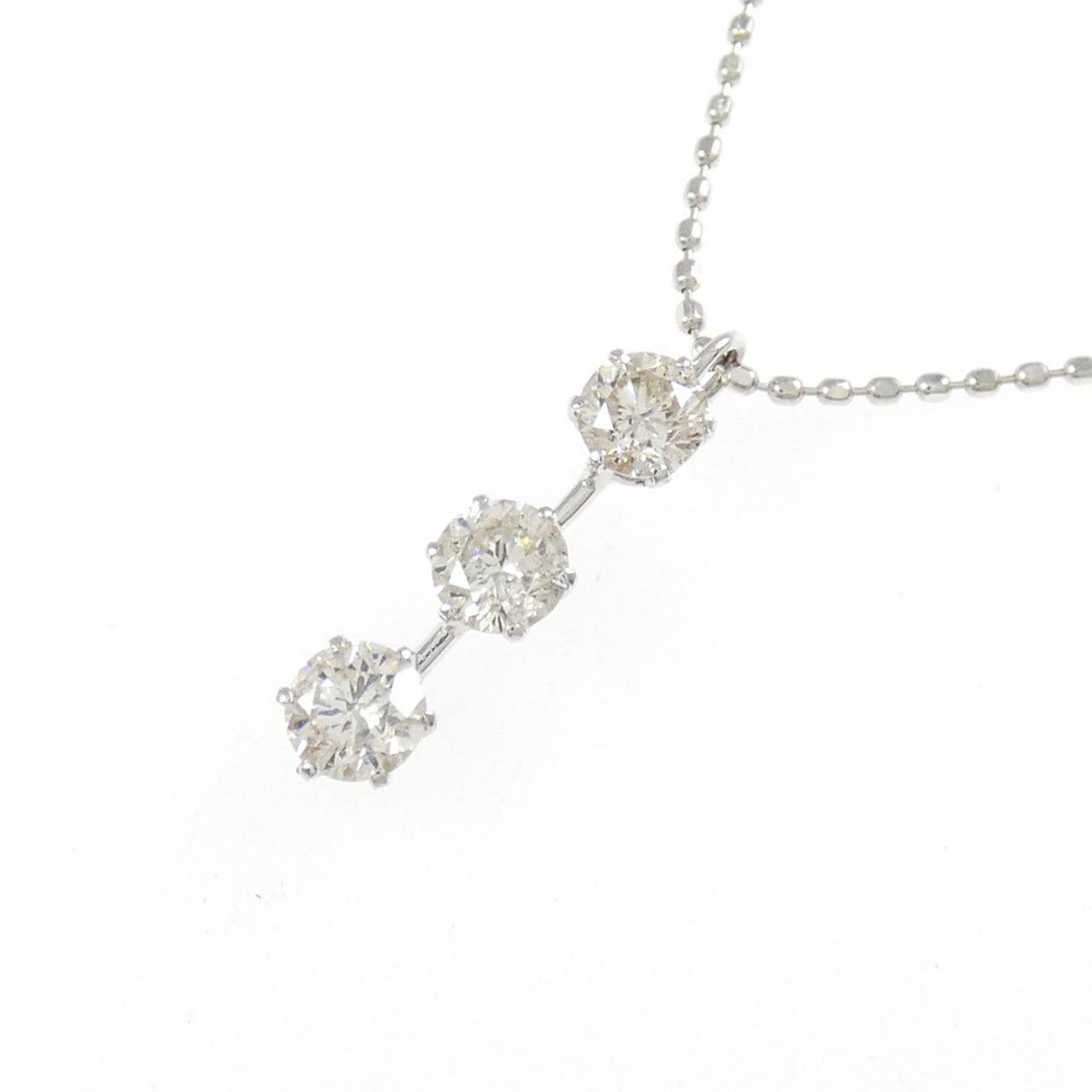K18WG スリーストーン ダイヤモンド ネックレス 0.50CT