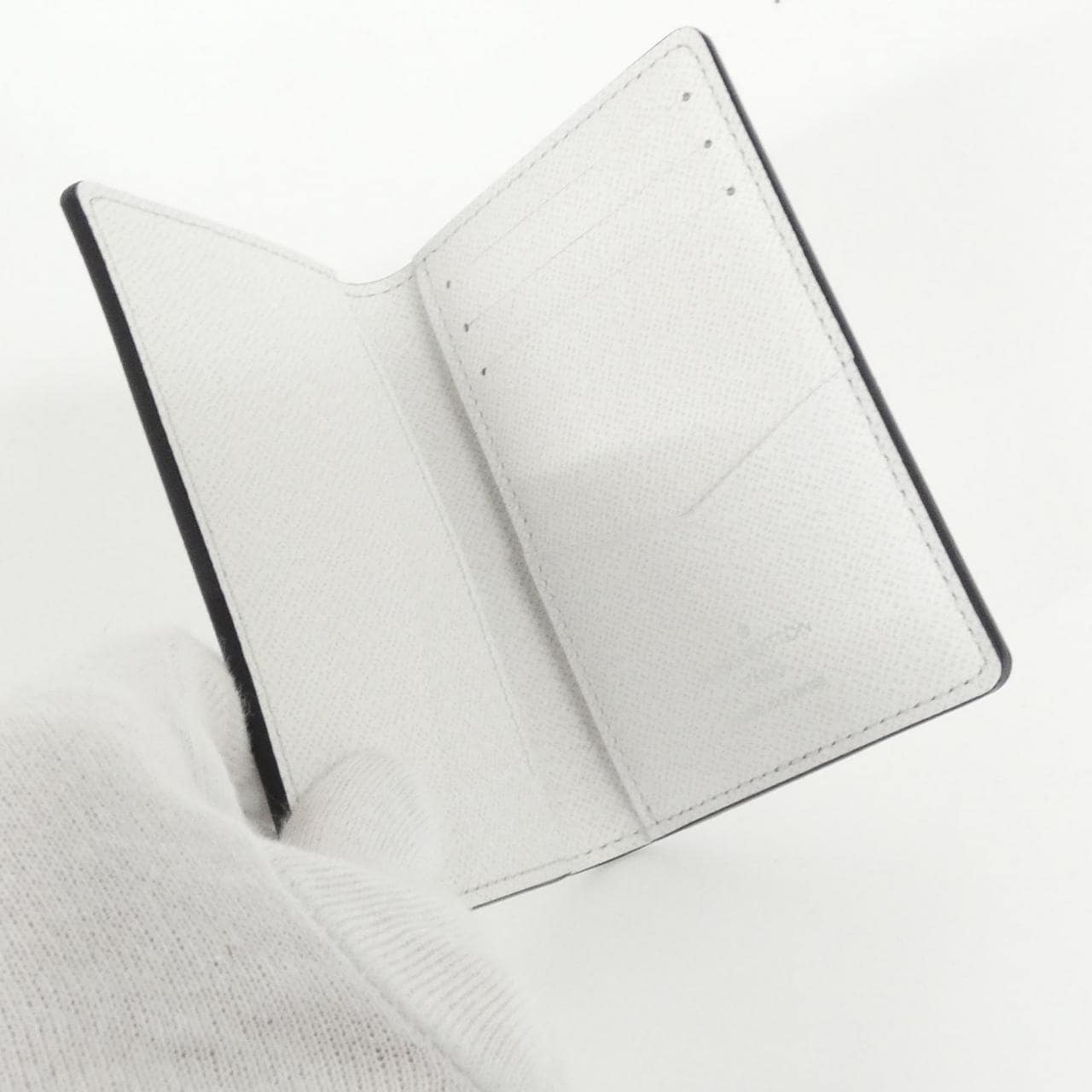 ルイヴィトン タイガ ラマ オーガナイザー ドゥ ポッシュ M30315 カードケース