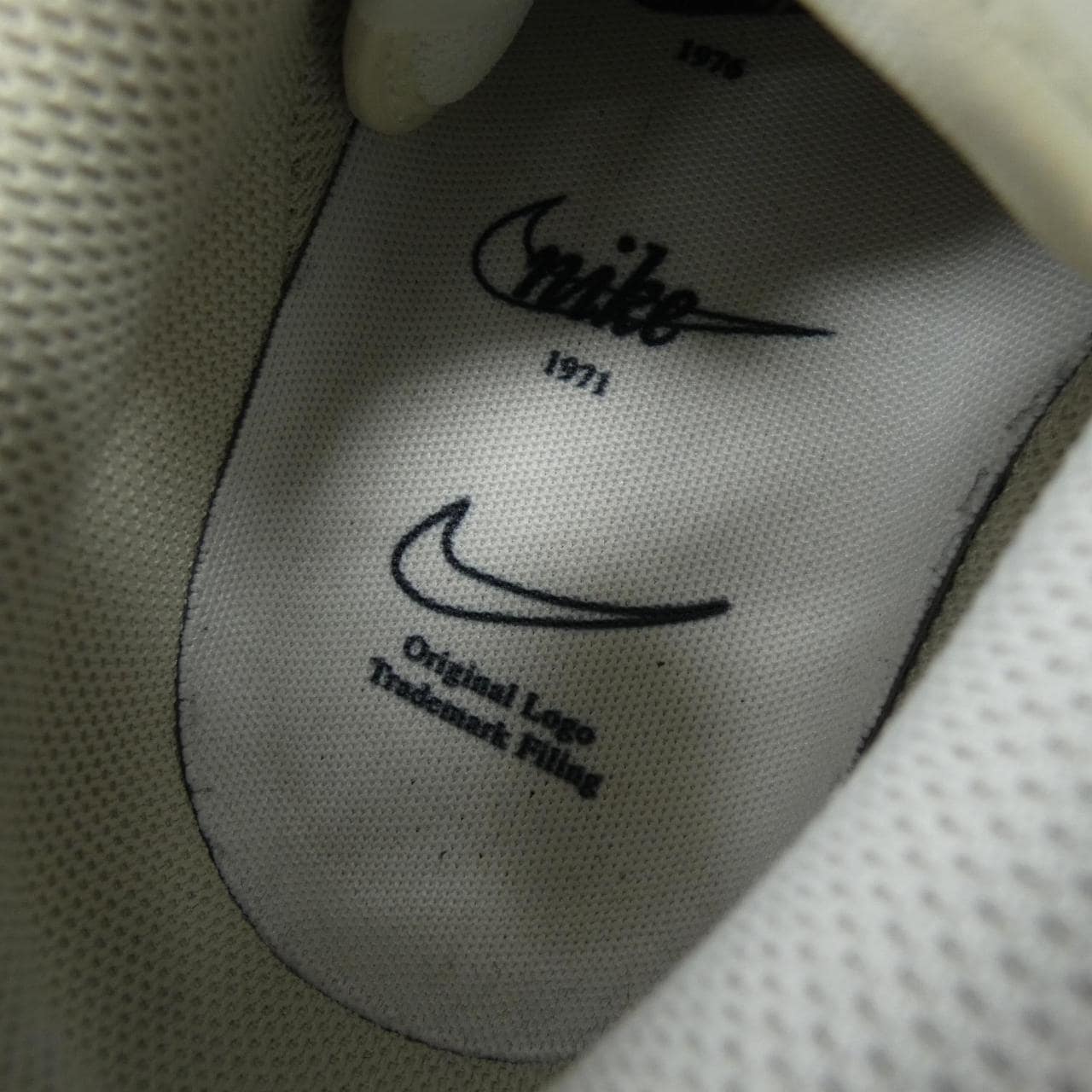 ナイキ NIKE DB3597-100 スニーカー