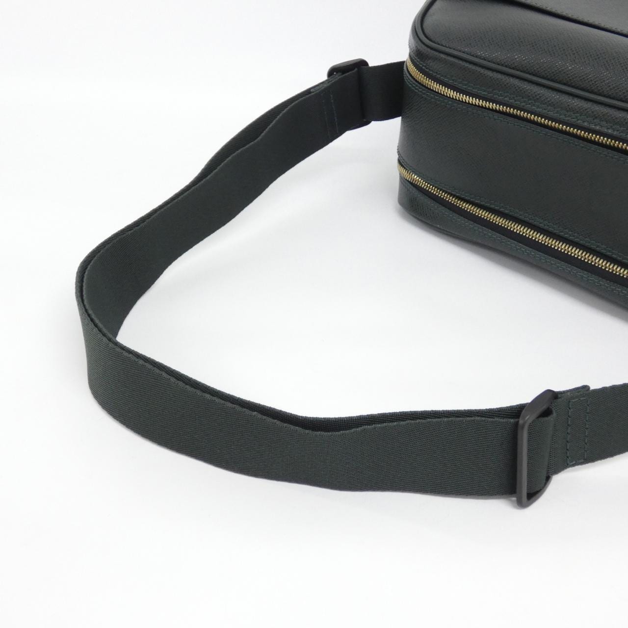 ルイヴィトン タイガ リポーター 28cm M30154 ショルダーバッグ