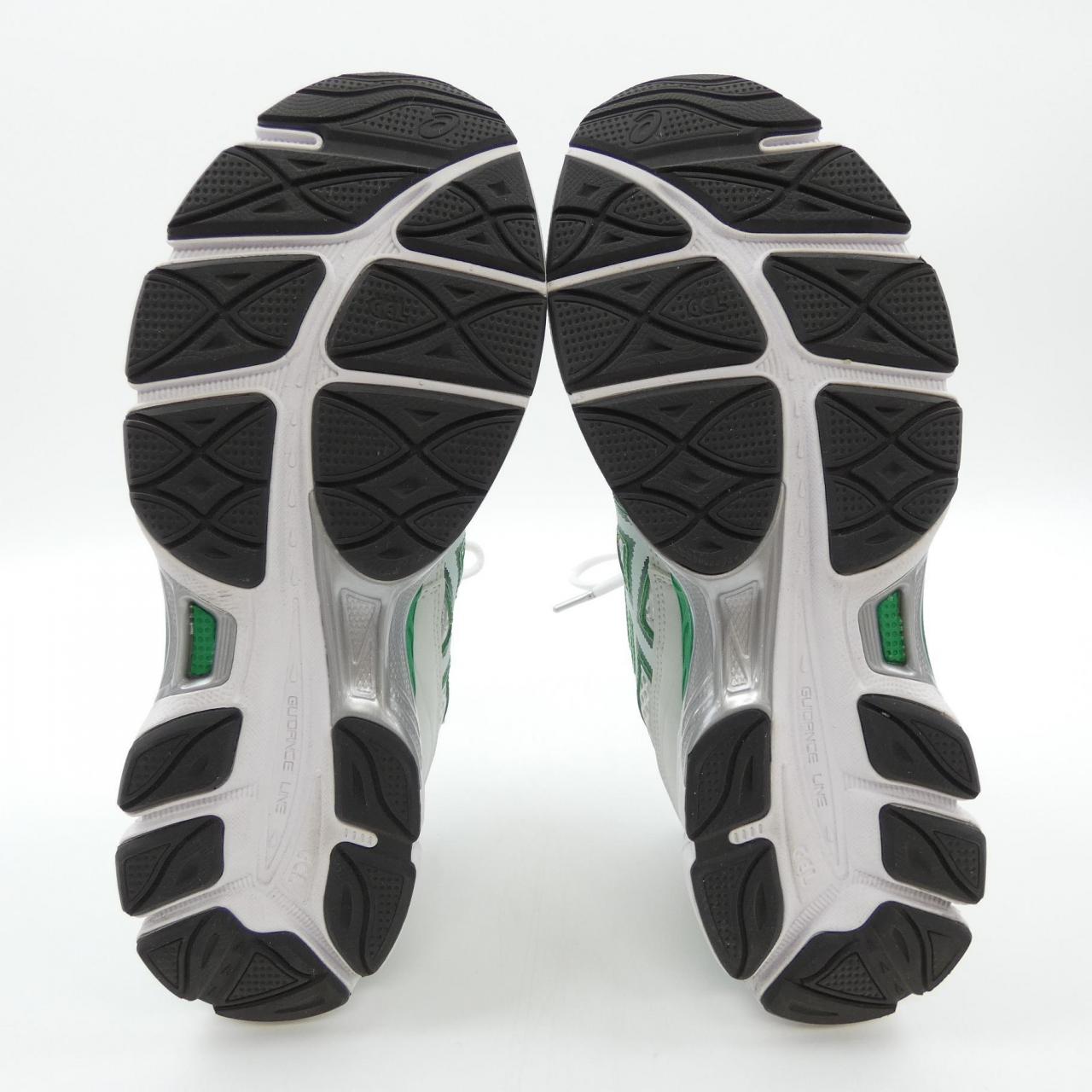 ASICS スニーカー