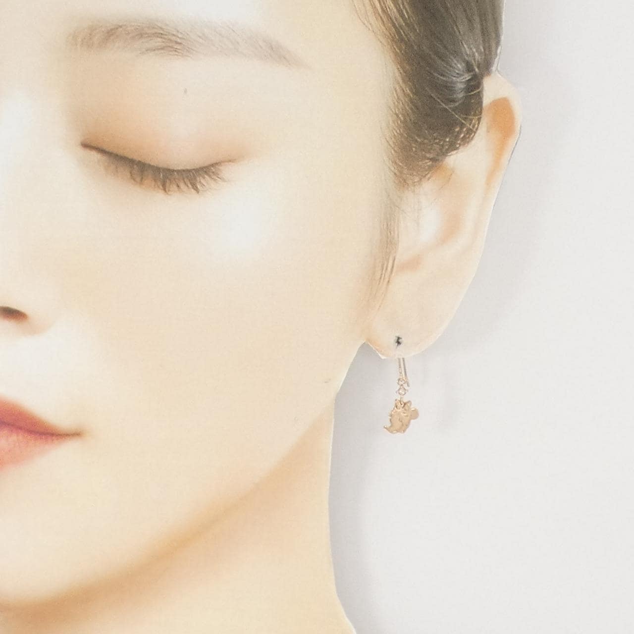 4°C White Topaz Earrings