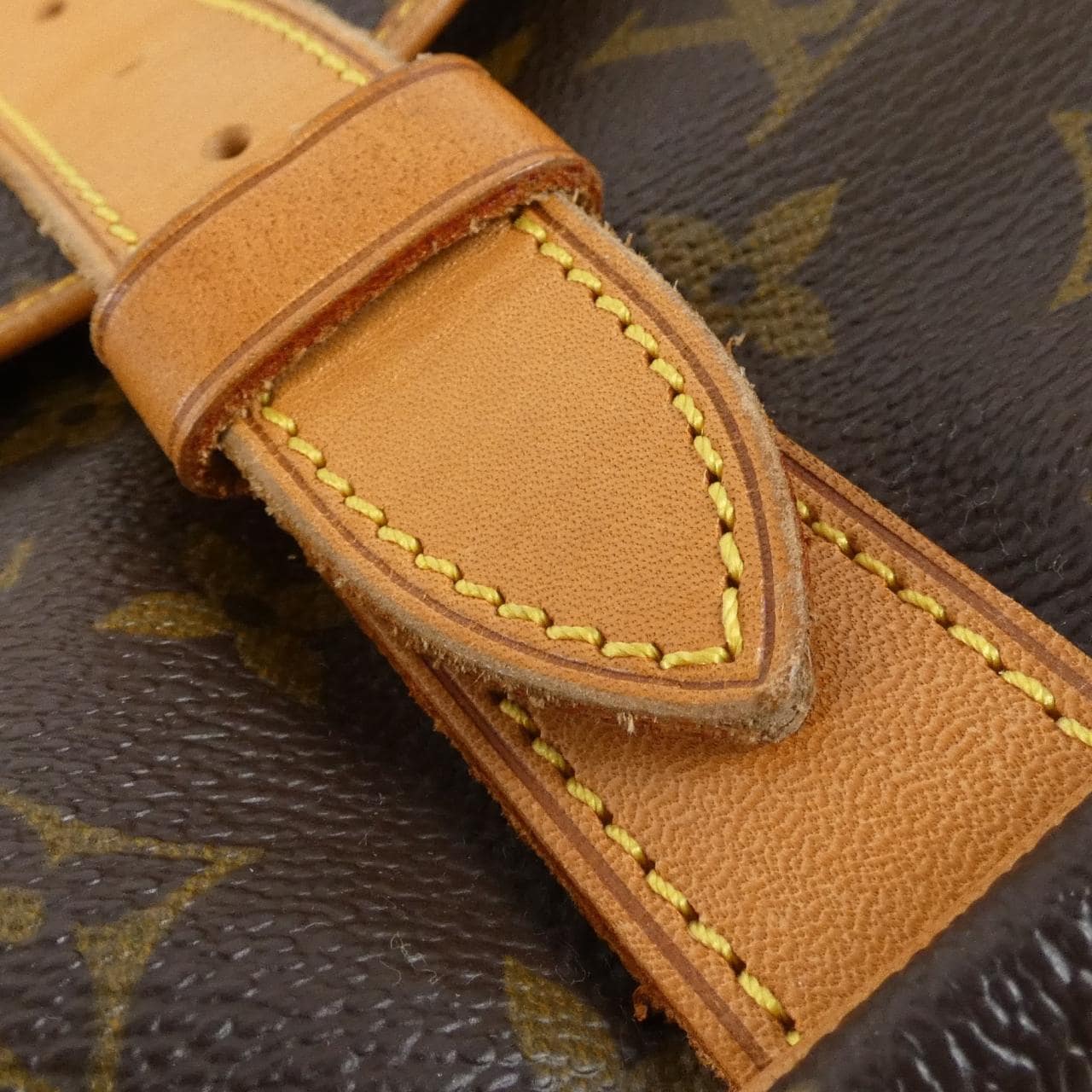 ルイヴィトン モノグラム ソミュール 35cm M42254 ショルダーバッグ