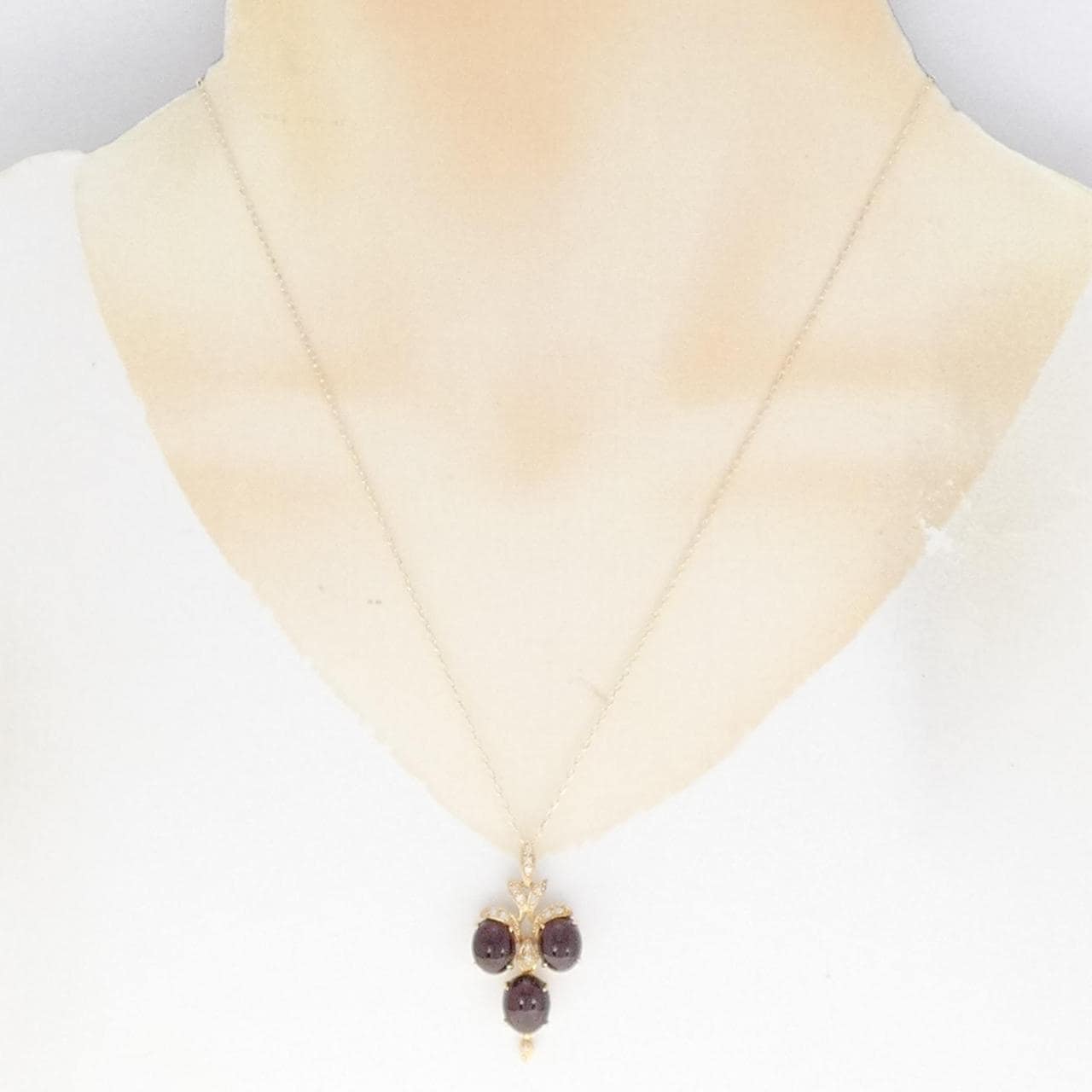 K14YG/K10YG Garnet Necklace