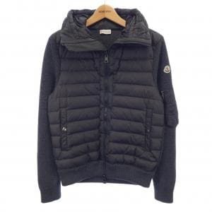 モンクレール MONCLER ダウンジャケット