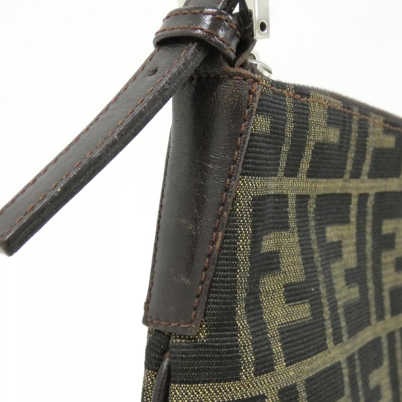 【ヴィンテージ】フェンディ 15886 ショルダーバッグ