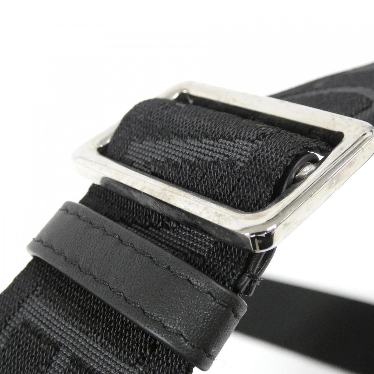 ロエベ バーティカル クロスボディ ポケット C565S59X03 ショルダーバッグ