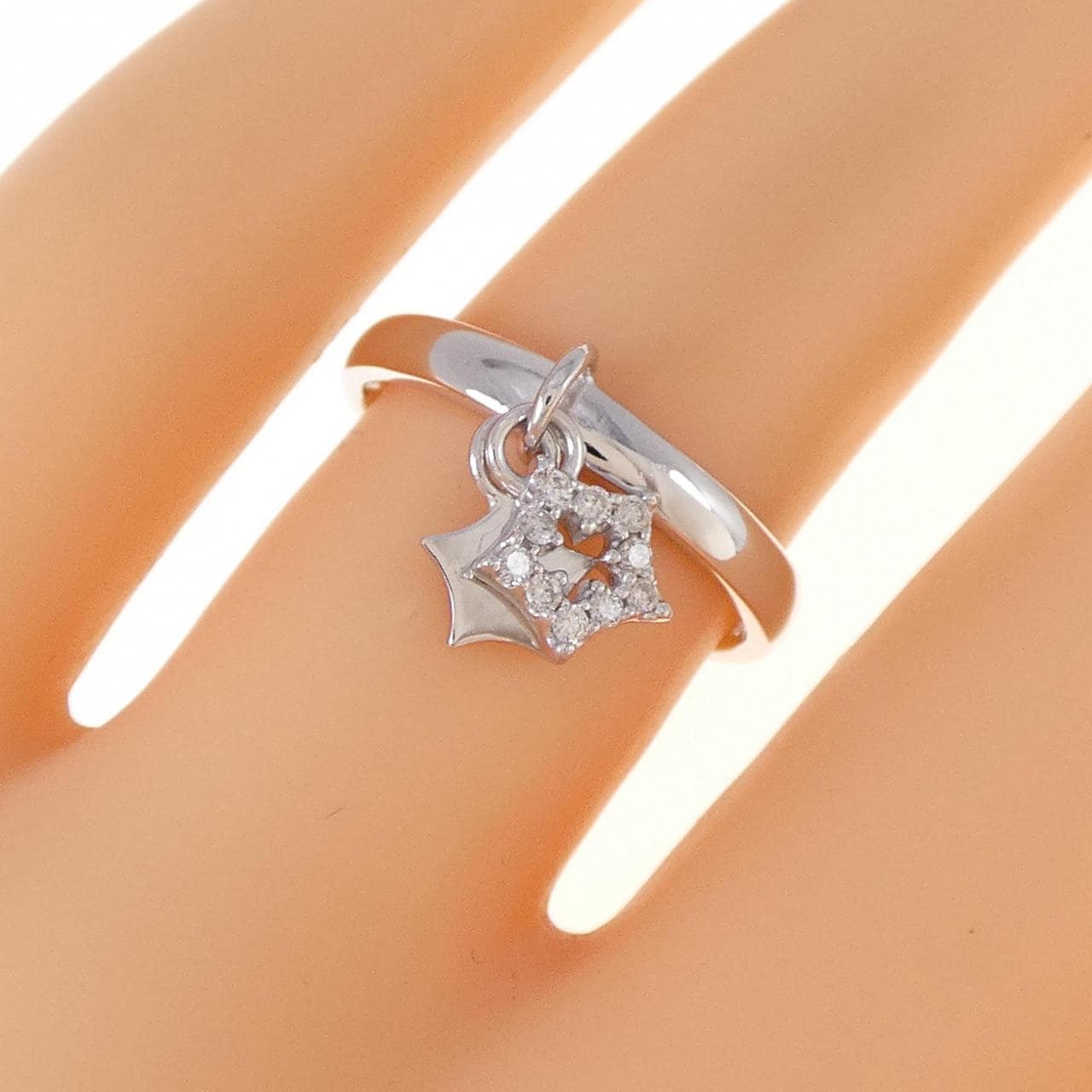 K18WG Star Diamond Ring 0.08CT