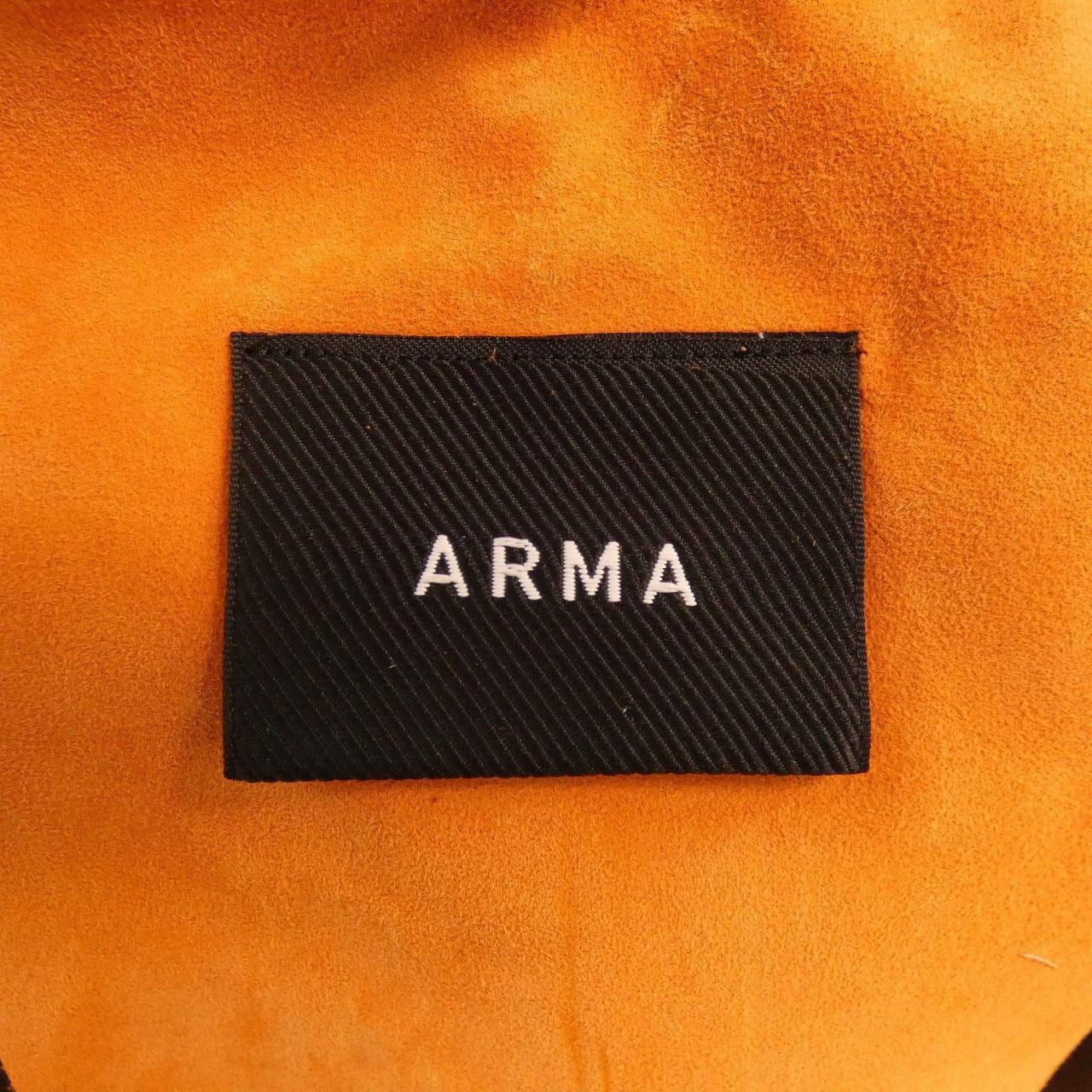 アルマ ARMA JURIAN パーカー