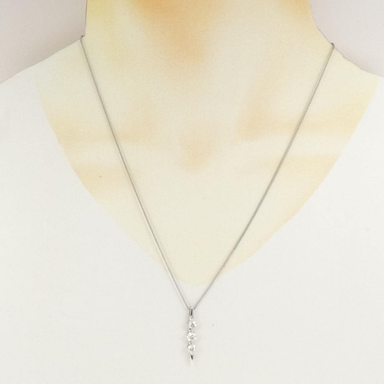 PT900/PT850 スリーストーン ダイヤモンド ネックレス 1.00CT