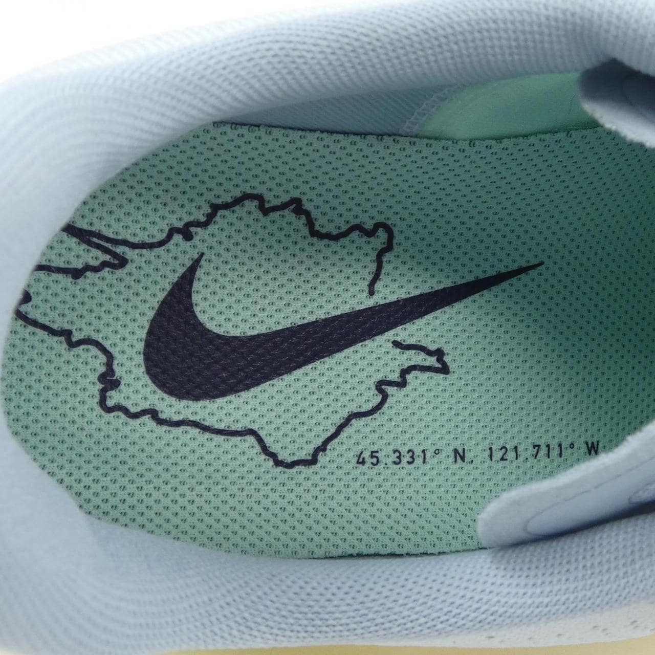 耐克NIKE AR5677 401运动鞋