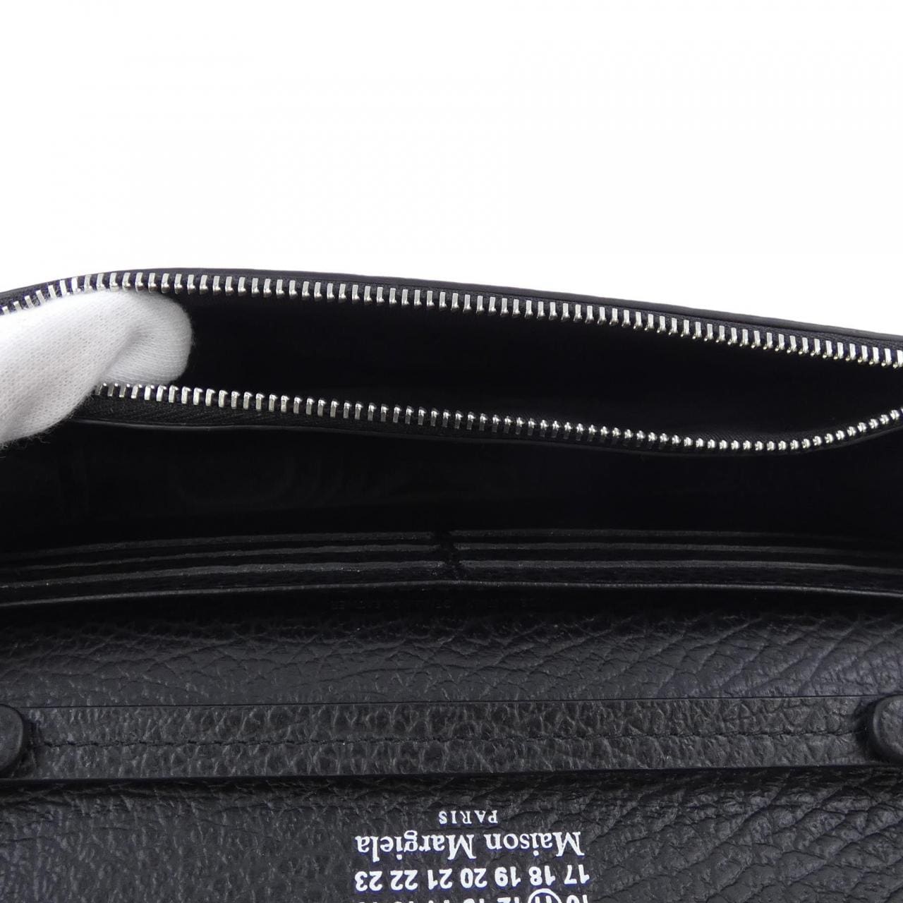 メゾンマルジェラ Maison Margiela 4ステッチ チェーン ウォレット SA3UI0008 BAG