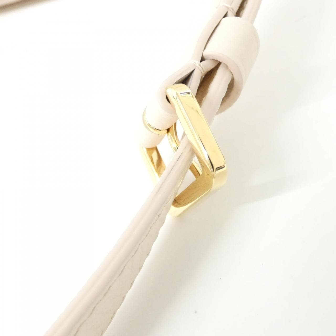 LOUIS VUITTON Capucines BB M24545 包